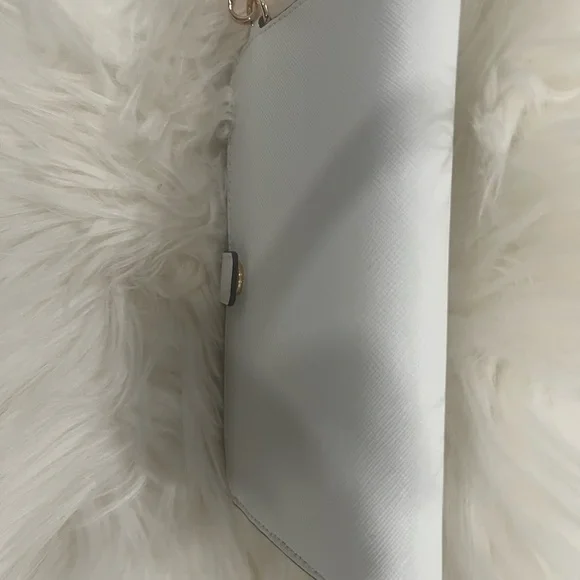 Michael Kors White Wristlet with Gold Details - Picture 6 of 7